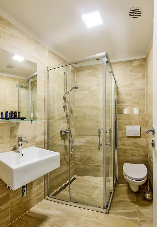 Rocky Beach Rooms Novi Vinodolski Croatia
