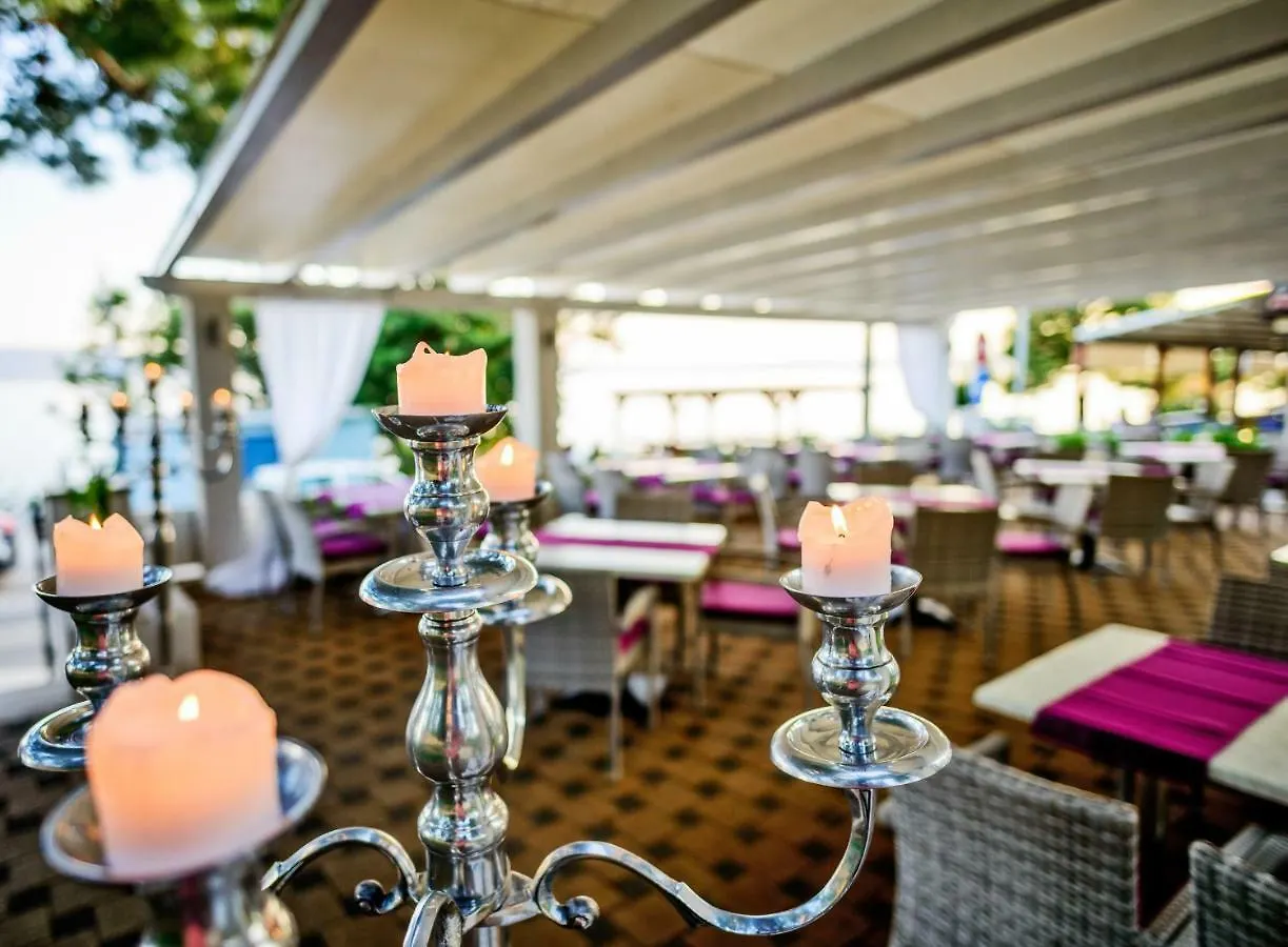 Rocky Beach Rooms Novi Vinodolski 4*,  Croatia