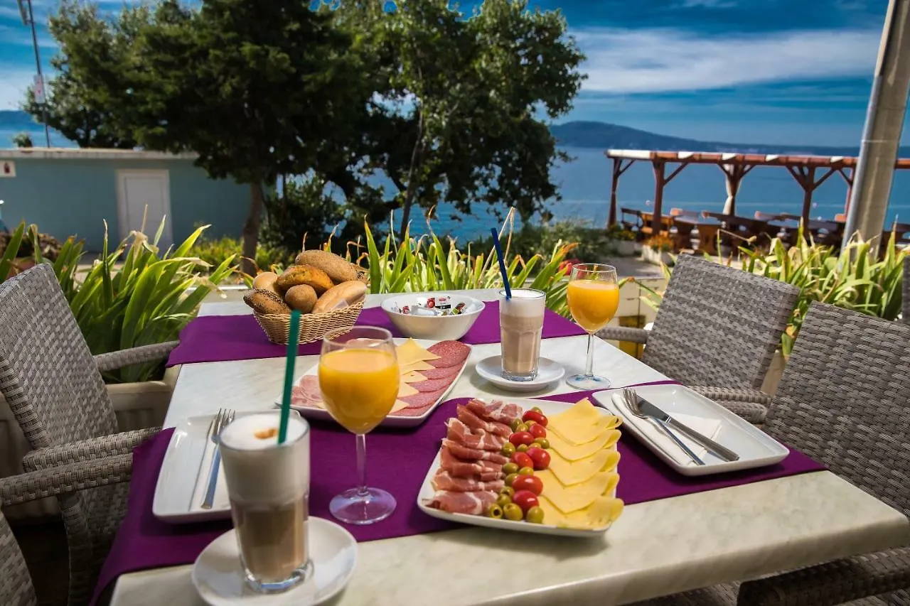 Bed & Breakfast Rocky Beach Rooms Novi Vinodolski