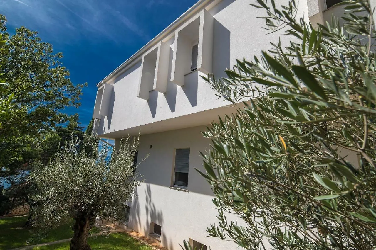 Panzió Rocky Beach Rooms Novi Vinodolski