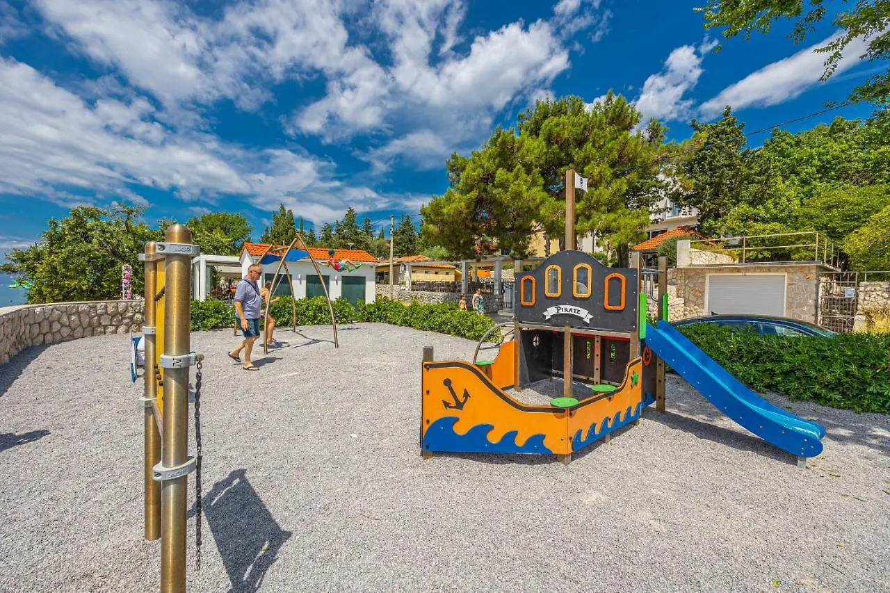 Rocky Beach Rooms Novi Vinodolski Croatie
